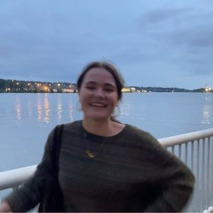 Meet your Posher, Helen